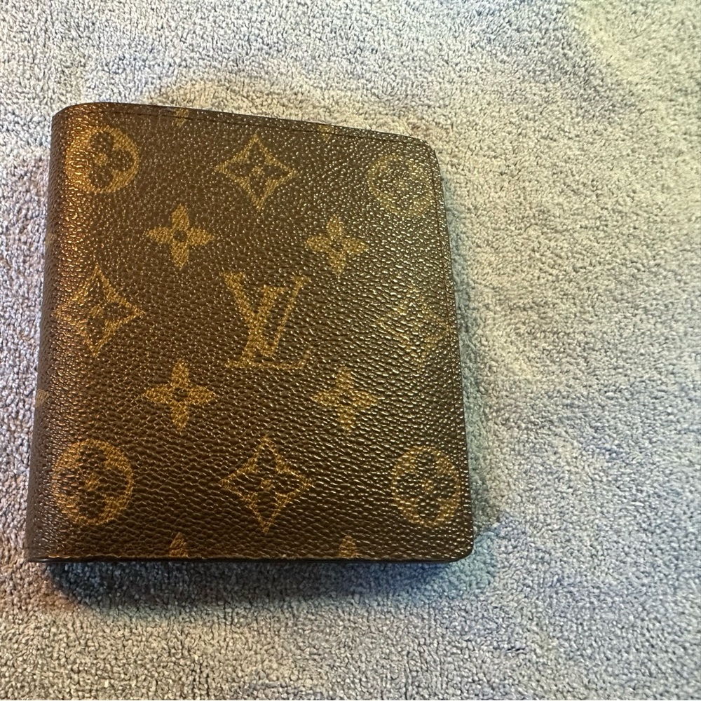 Used Louis Vuitton Monogram Men’s Wallet